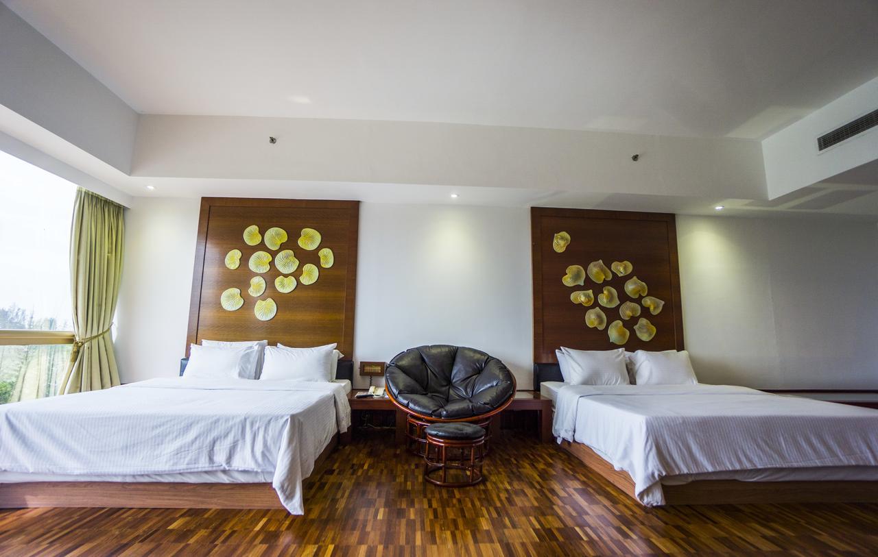 Austin Heights Golf & Hotel Resort Johor Bahru Exterior foto