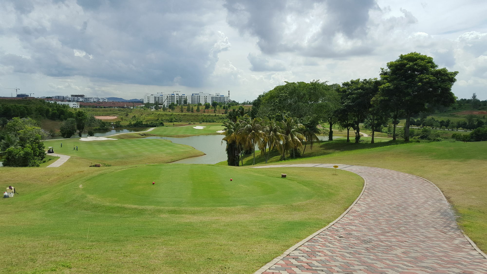 Austin Heights Golf & Hotel Resort Johor Bahru Exterior foto